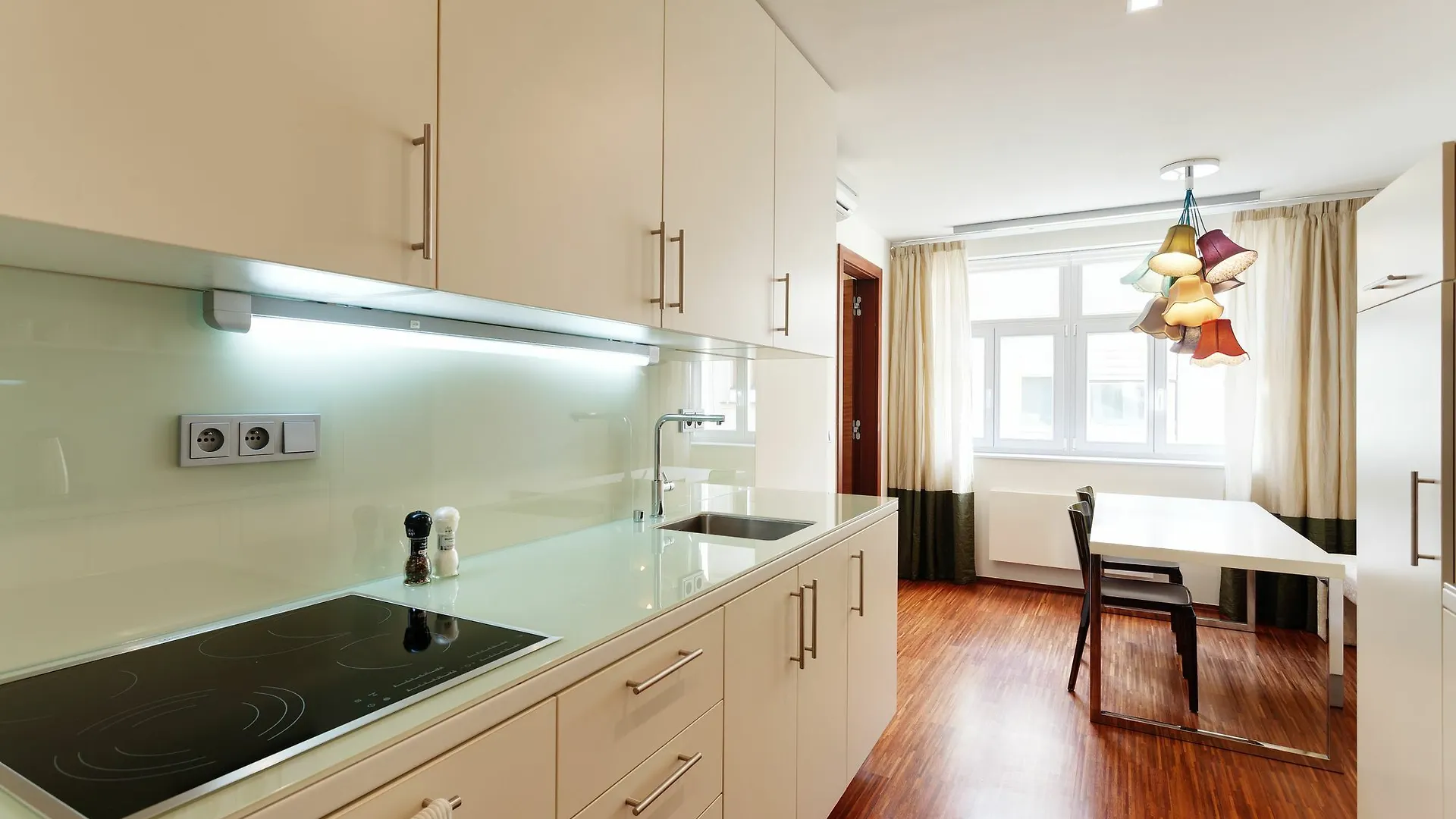 Empirent River Apartments Prag