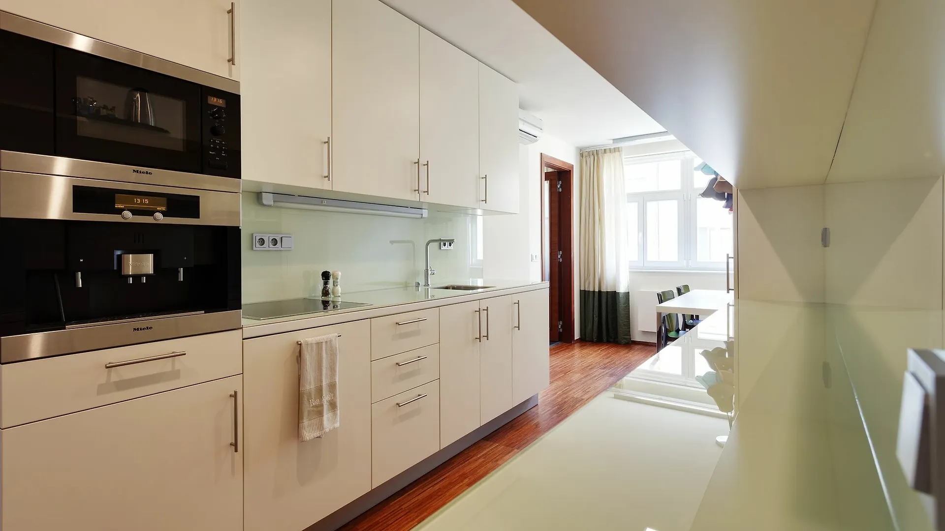 Empirent River Apartments Prag